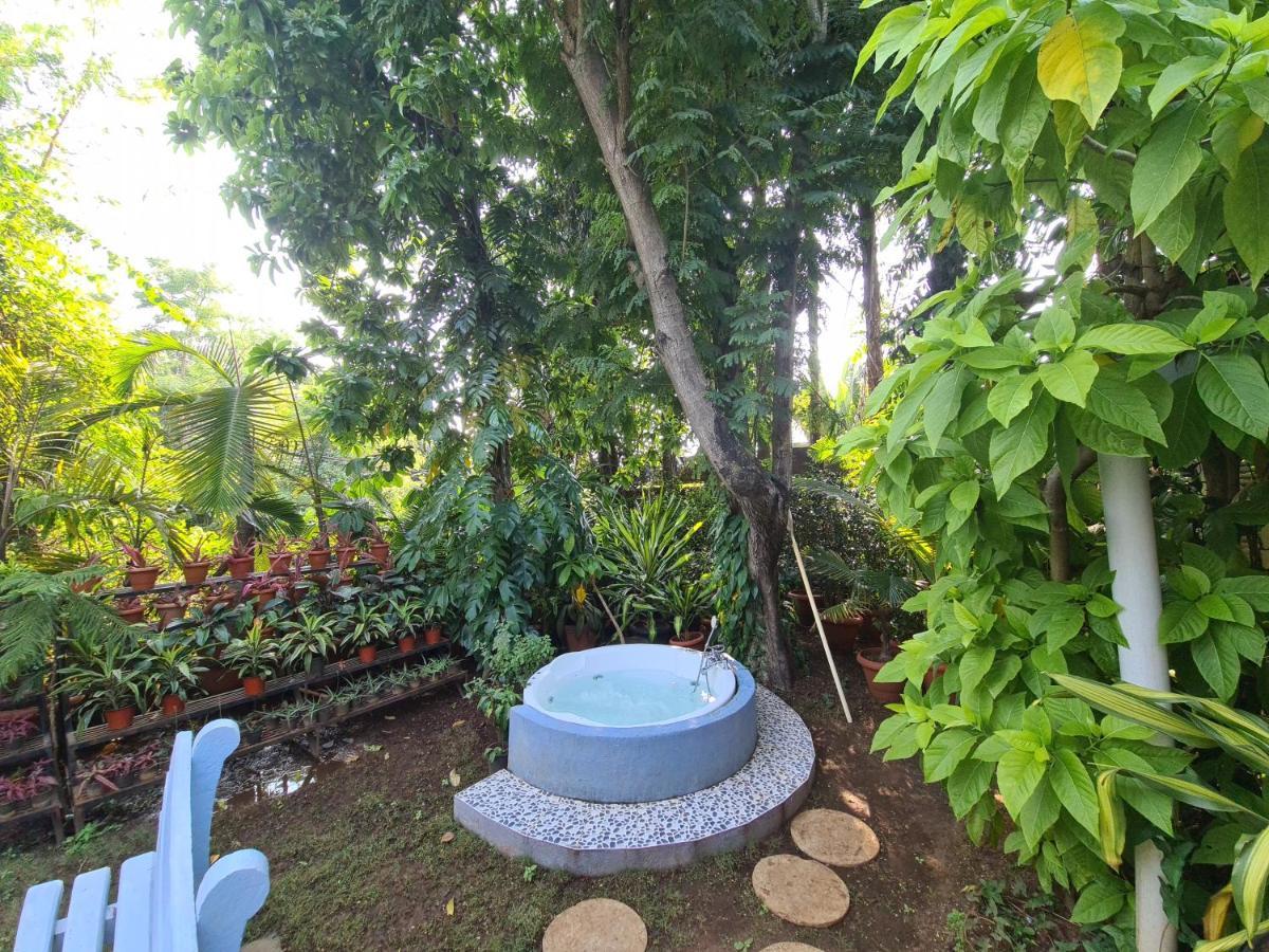 Peace Lily Cottage Karjat Exterior foto
